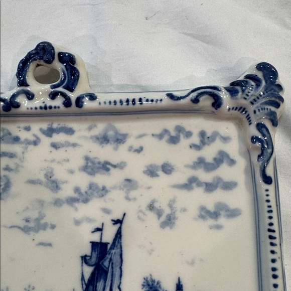 Delftware Blue and White Decorative Ceramic Plaque - Picture 5 of 8